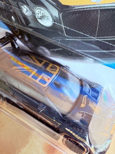 Hot Wheels 2018 Bentley Continental Gt3