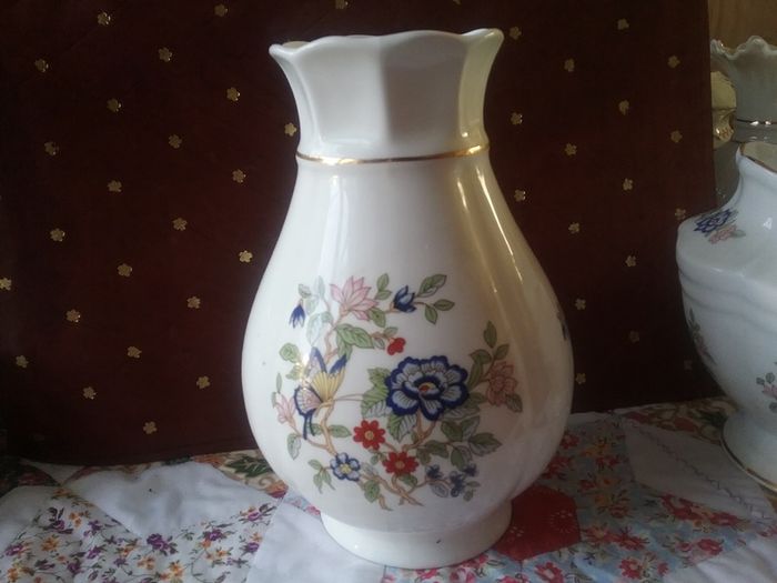 Royal Tara Vases