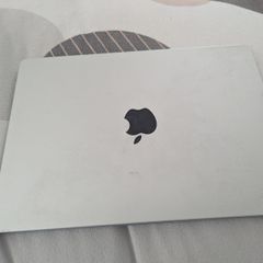 Apple MacBook Pro - 2021