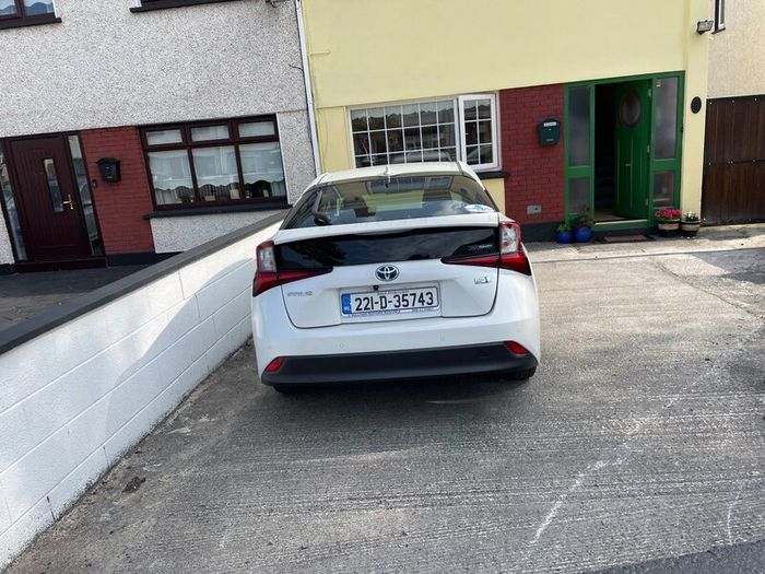 Taxi to rent