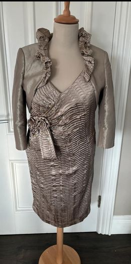 wedding guest outfit