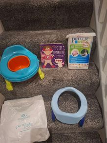 POTETTE Travel Potty & New Liners and Travel Potty