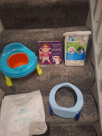 POTETTE Travel Potty & New Liners and Travel Potty