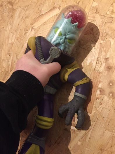 Monster Screamer toy