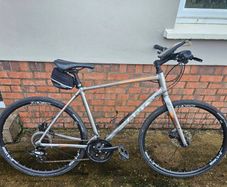 Giant escape hybrid bike