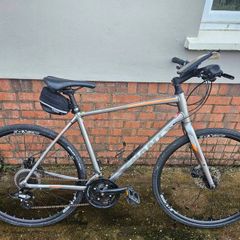 Giant escape hybrid bike