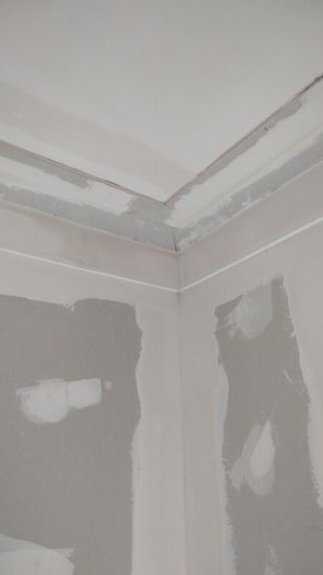 Handyman ,Builder, Carpenter, Flooring service, assemble furniture, installation roller,cornices