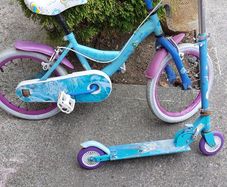 16" elsa bike and scooter