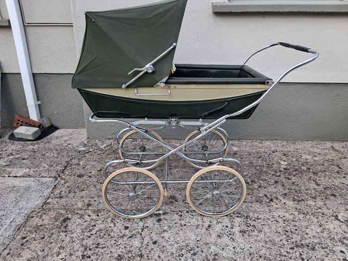 Silver Cross Pram