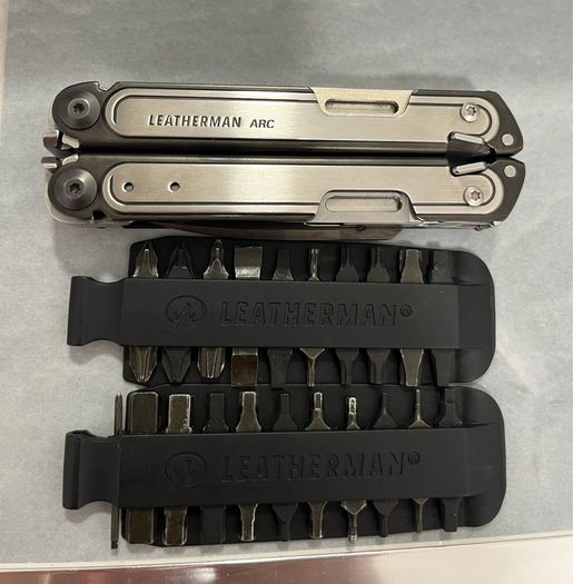 Leatherman Arc + Leatherman Bit Kit