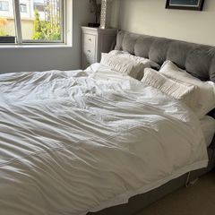 Luxurious Velvet Bed