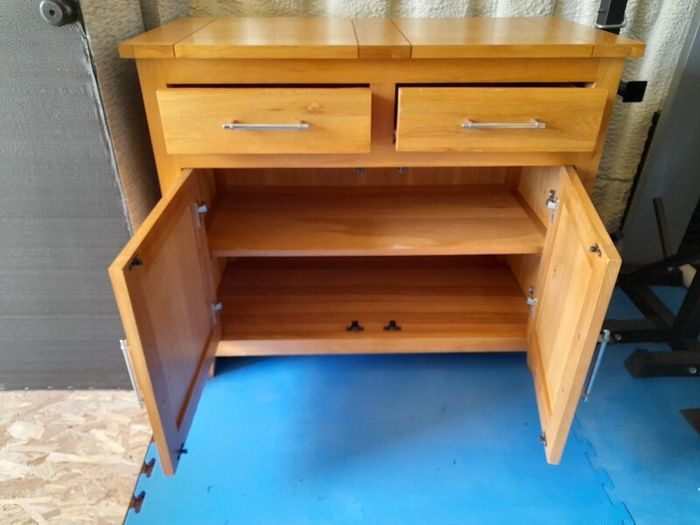 solid oak sideboard/ cabinet