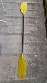 G1 Maverick kayak paddle.