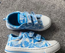 boys summer shoes/canvas