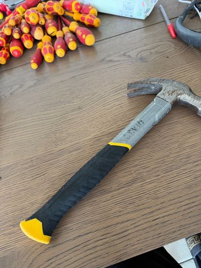Stanley Hammer 20 oZ