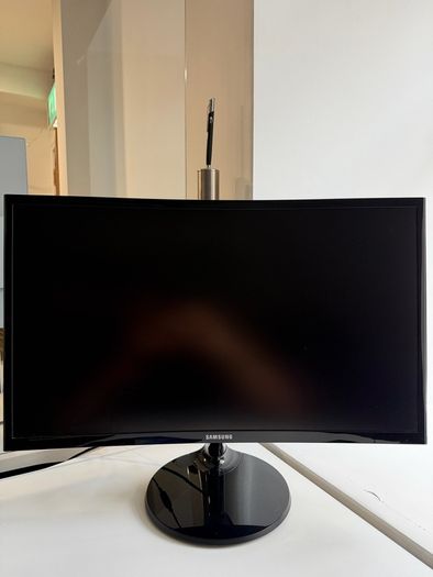 c24F390