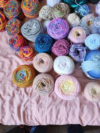 Variegated yarn