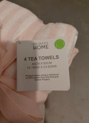 Set of 4 tea towels