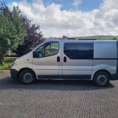 07 Vivaro Camper