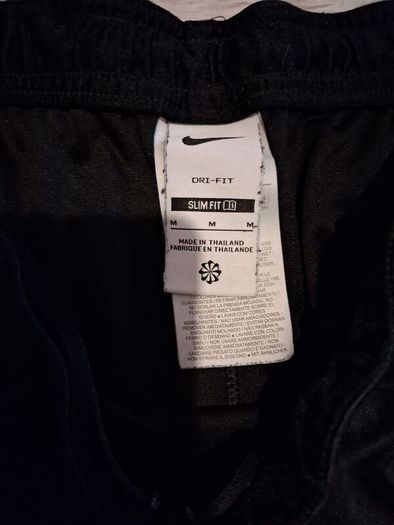 Liverpool F.C. Strike Shorts - Size - Medium - RRP - 49.99 - Open To Offers!!