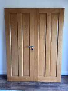 Solid oak double doors - 60 inch