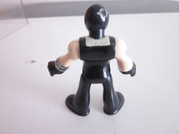Imaginext DC Super Friends Bane Action Mini Figure