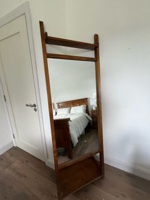 Bed lockers and mirror