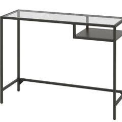 Laptop desk