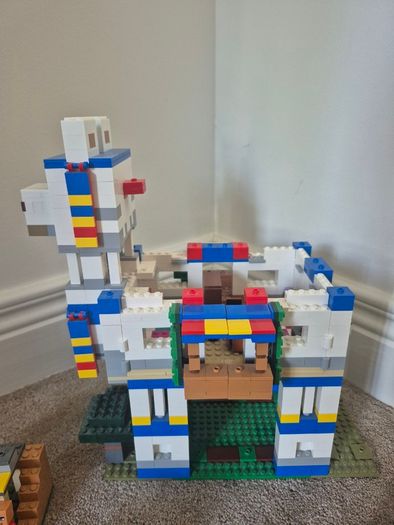 Minecraft Llama Lego set