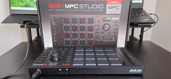 Akai Professional MPC Studio