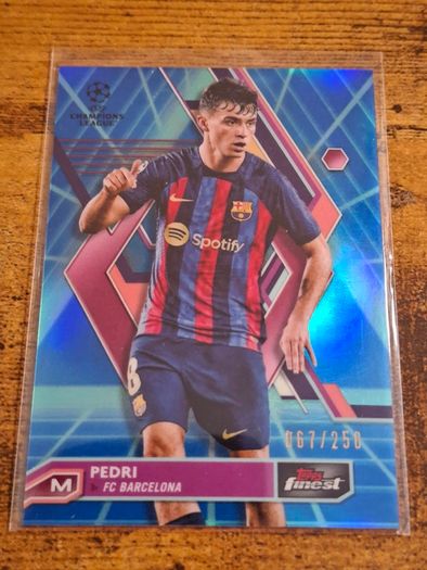 2022-23 Topps Finest UEFA UCL #8 Pedri Blue/Aqua Vaporwave Refractor 067/250 - free standard postage