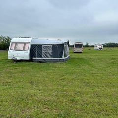Size 14 caravan awning