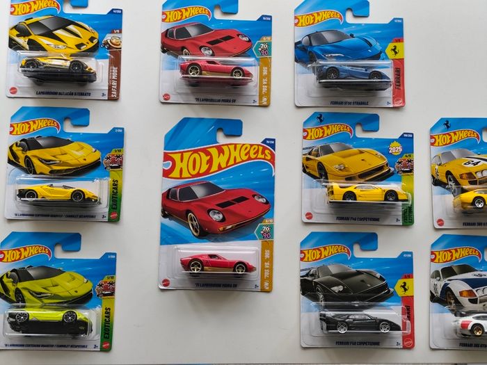 Hot Wheels FERRARI and Lamborghini bundle