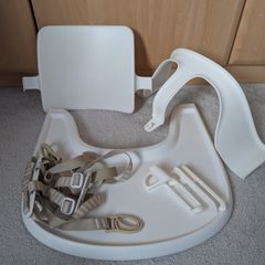 Tripp trapp table + baby seat + straps