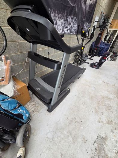 nordictrack commercial 2950 treadmill