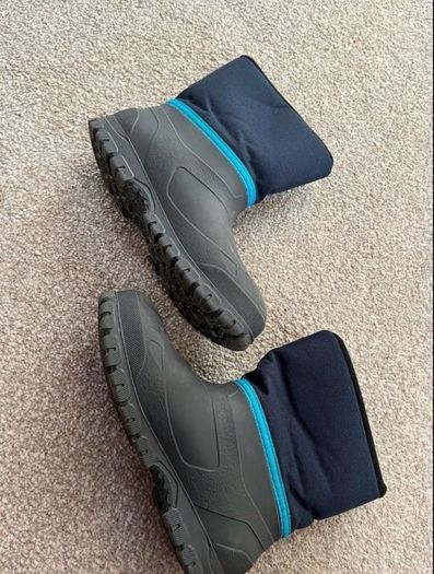 snow boots