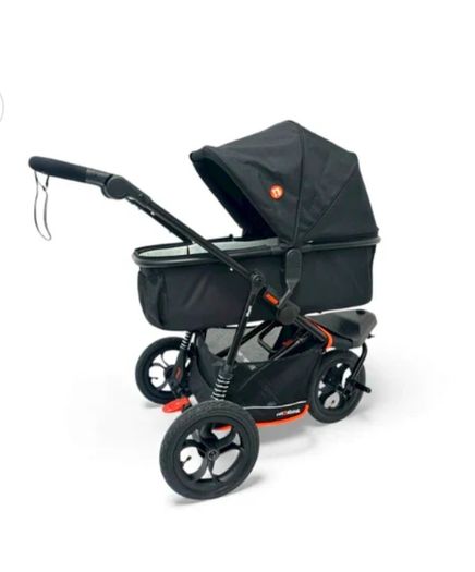 Out n About Nipper Switch 2-in-1 Carrycot & Parent-Facing Seat Excellent condition.