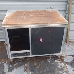 dog box