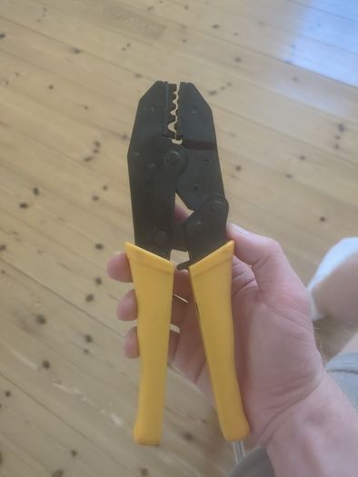 Lug Crimper