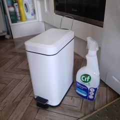 White Small Pedal Bin - Bathroom
