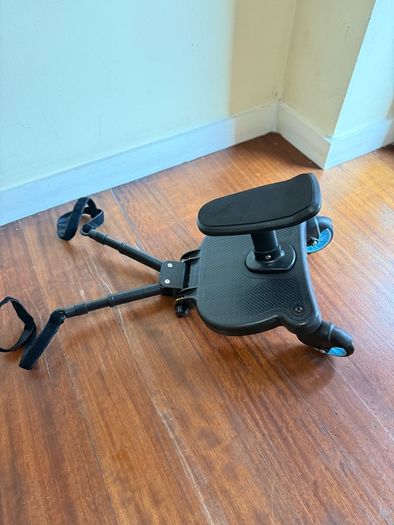 Universal buggy board with seat