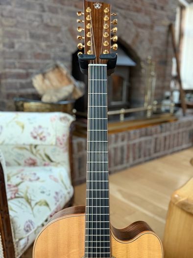 Mcilroy Guitar 12 String Cutaway
