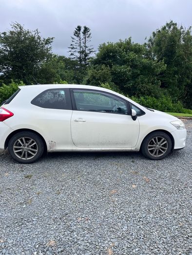 Toyota Auris Van