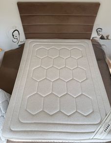 Natures Solace King Mattress Only 4 Months Old