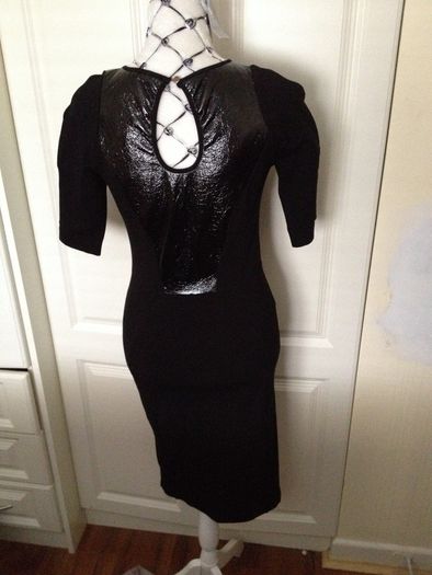 RIVER ISLAND.. Beautiful Black Fitted Pencil Dress (Size 10)