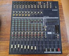 Yamaha EMX 5014C - 14 Channel powered amp/mixing desk