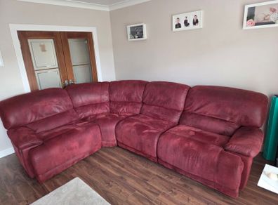 Corner recliner sofa