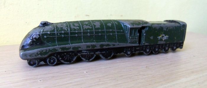 Dinky Meccano Train
