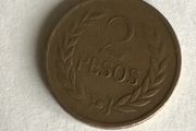 1977 Columbia coin - 2 Pesos