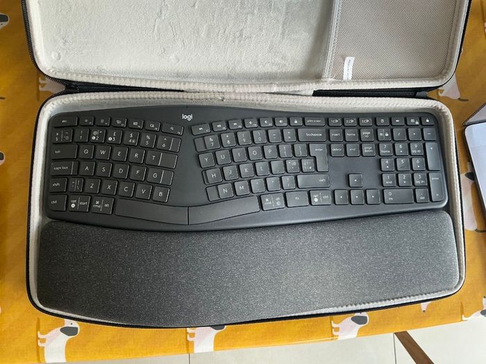 Logitech Ergonomic Keyboard as new
